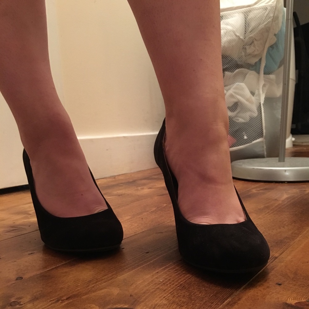 Chinese Laundry Velour Heels